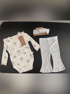 Pearl Cream Floral Baby Matching Set with Gray Ribbed Pants & Headband